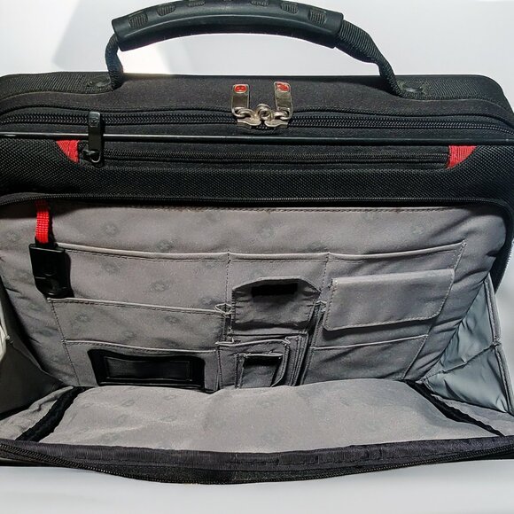 Wenger Swiss Gear Laptop Travel Carry On Briefcase Bag Notebook 16โ - Used - Picture 3 of 8